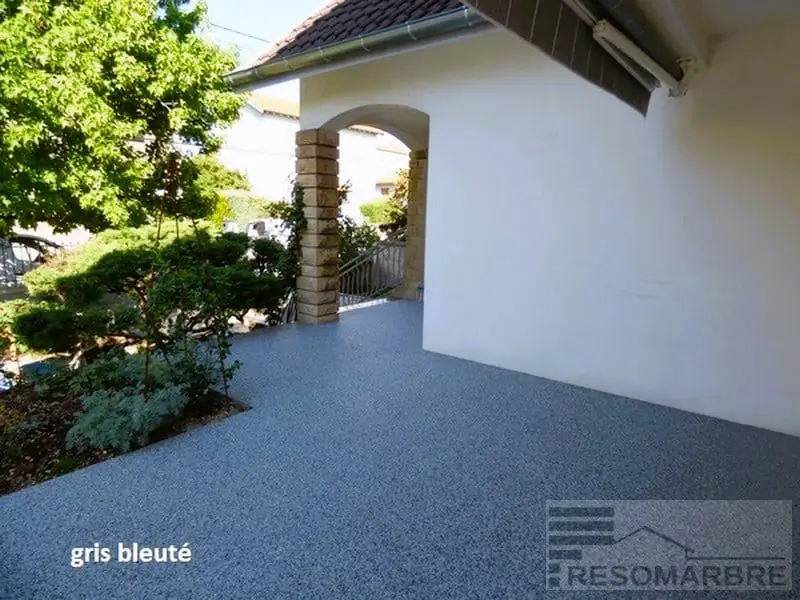 verre roulé pour moquette de pierre